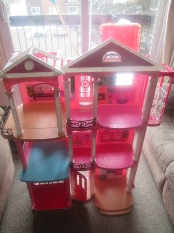 barbie dream house kijiji